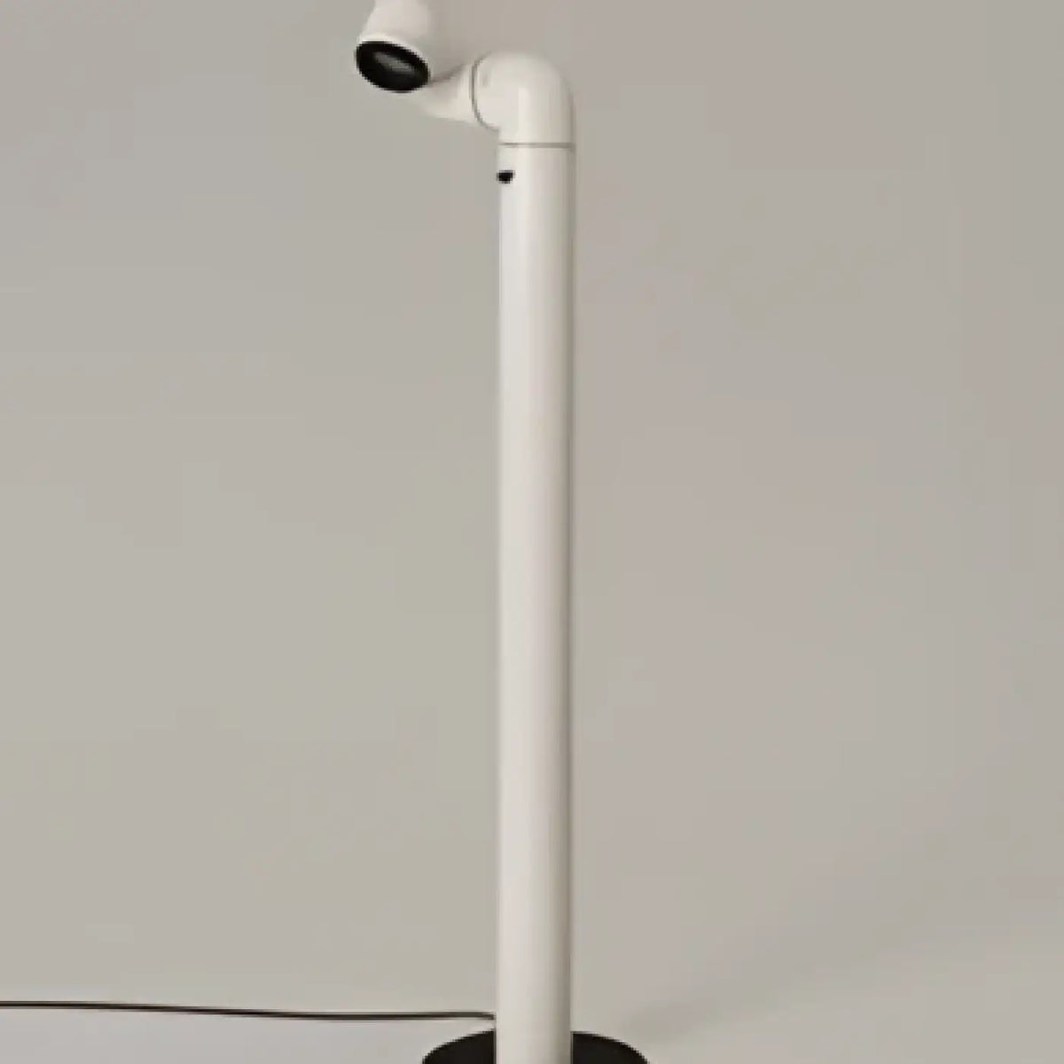 Lampadaire rétro futuriste en métal et globes de verre, blanc