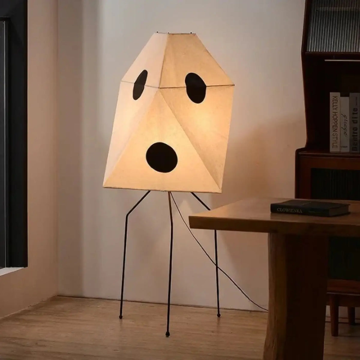 Lampadaire japandi en papier plissé, six abat-jours au choix