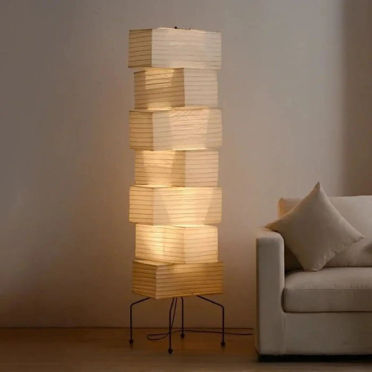 Lampadaire japandi en papier plissé, six abat-jours au choix