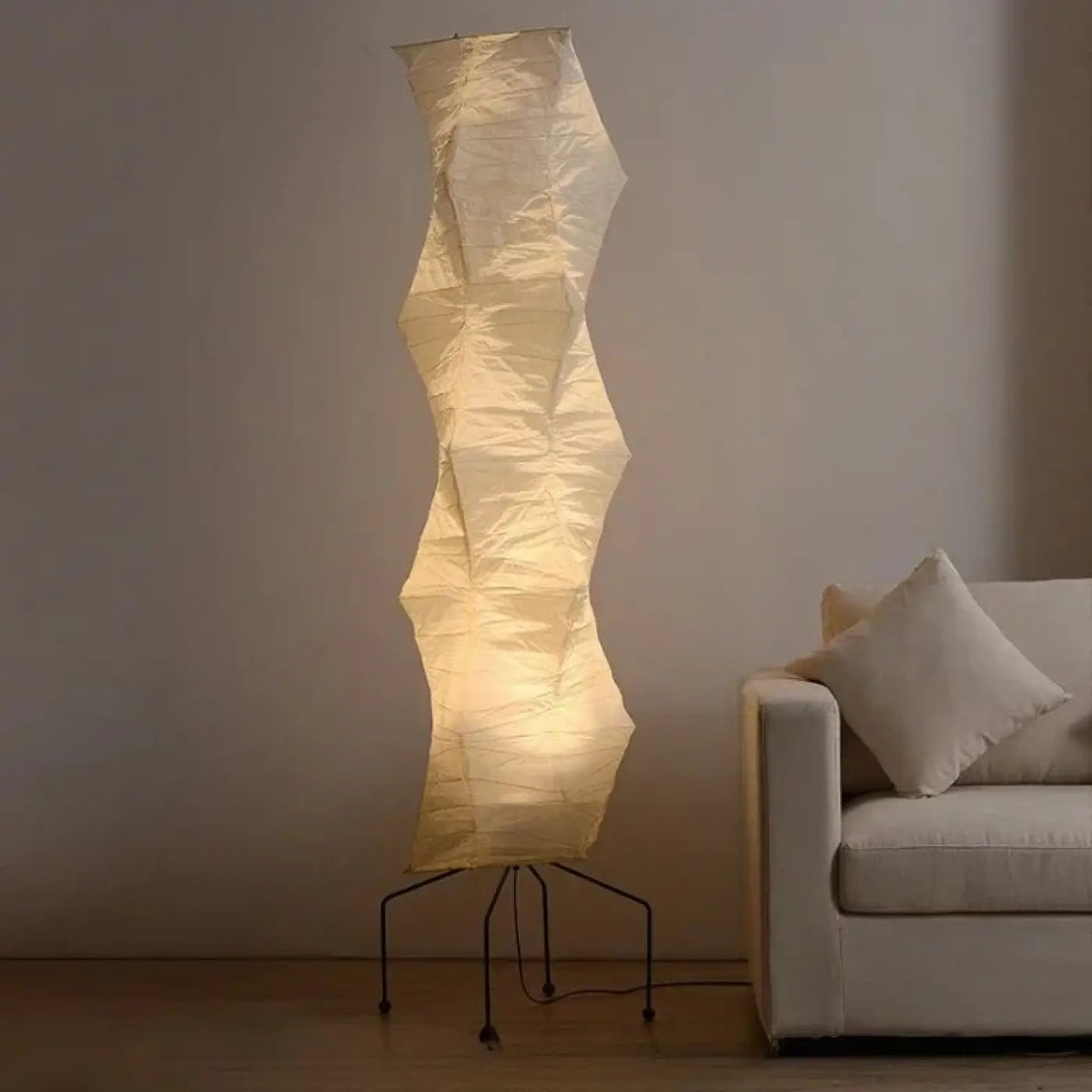 Lampadaire japandi en papier plissé, six abat-jours au choix
