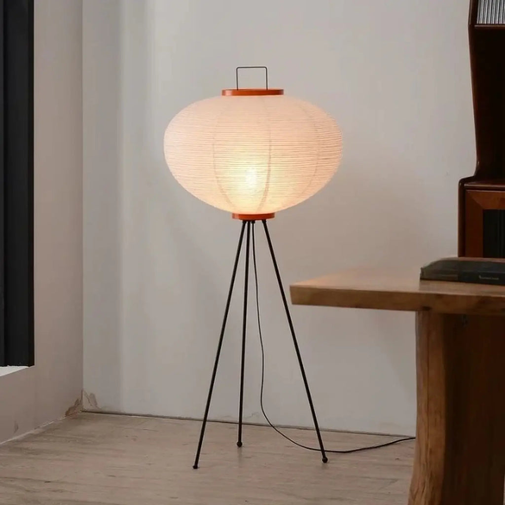 Lampadaire japandi en papier plissé, six abat-jours au choix