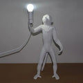 Lampadaire singe en résine sculptée, blanc, noir ou doré, blanc