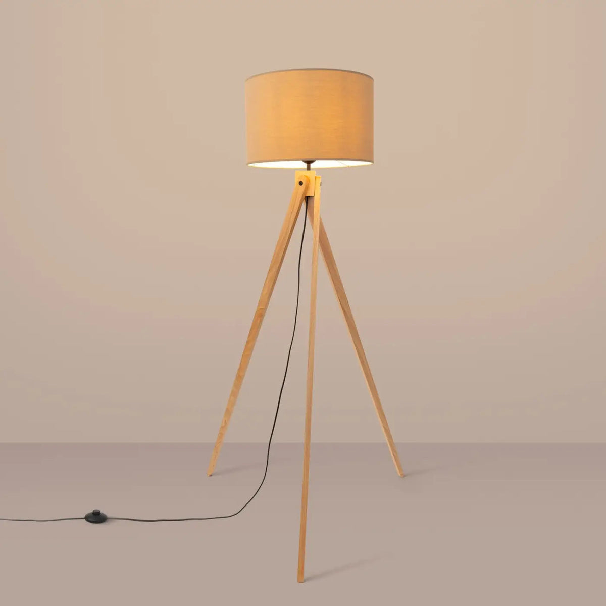 Lampadaire trépied en bois naturel, abat-jour tissu de 40 cm