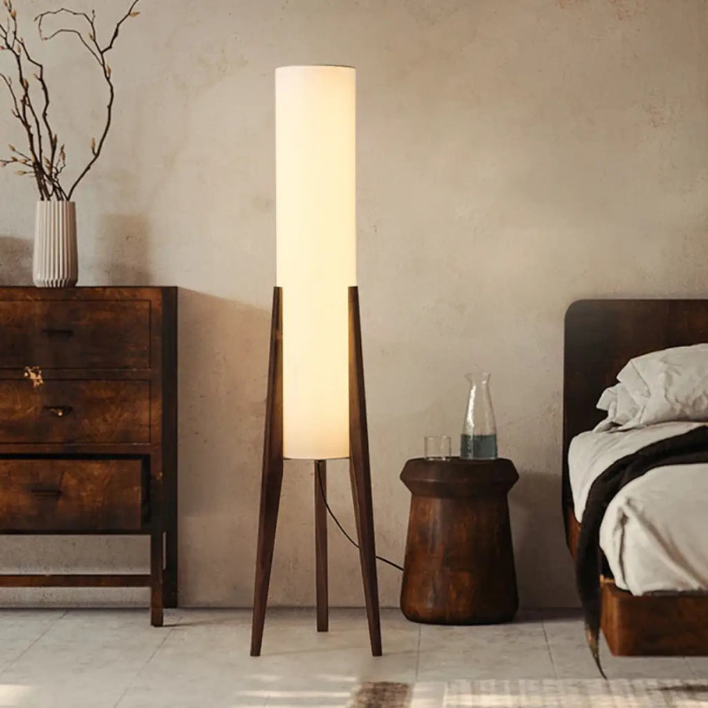 Lampadaire trépied nordique en bois naturel, beige ou marron