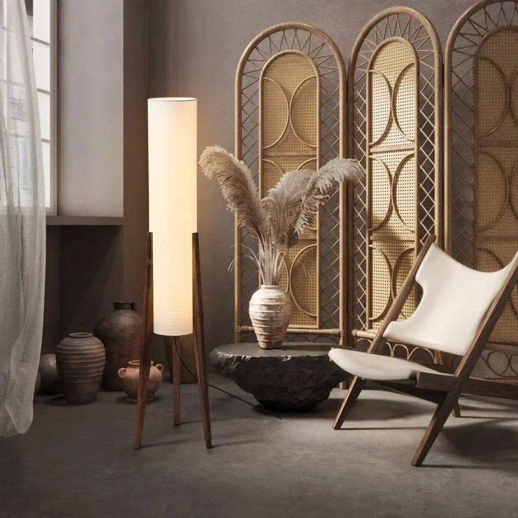 Lampadaire trépied nordique en bois naturel, beige ou marron