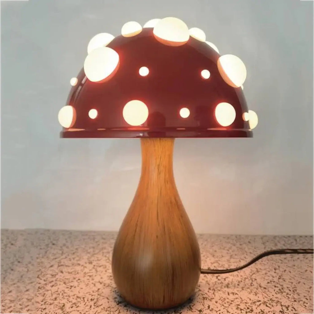 Lampe champignon à pois blancs, pied en bois, abat-jour céramique