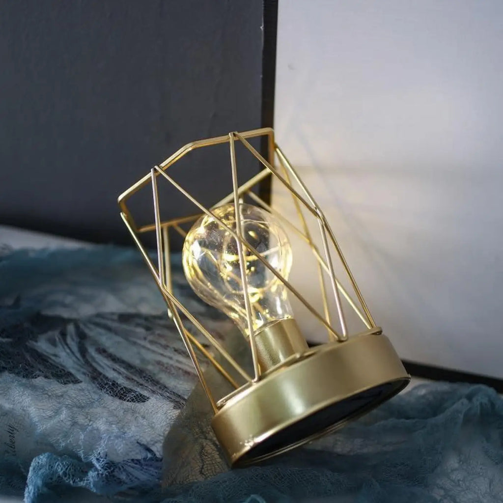 Lampe de chevet design, cinq modèles au choix