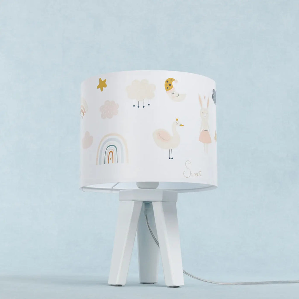 Lampe de chevet enfant à motifs animaliers, pied en bois