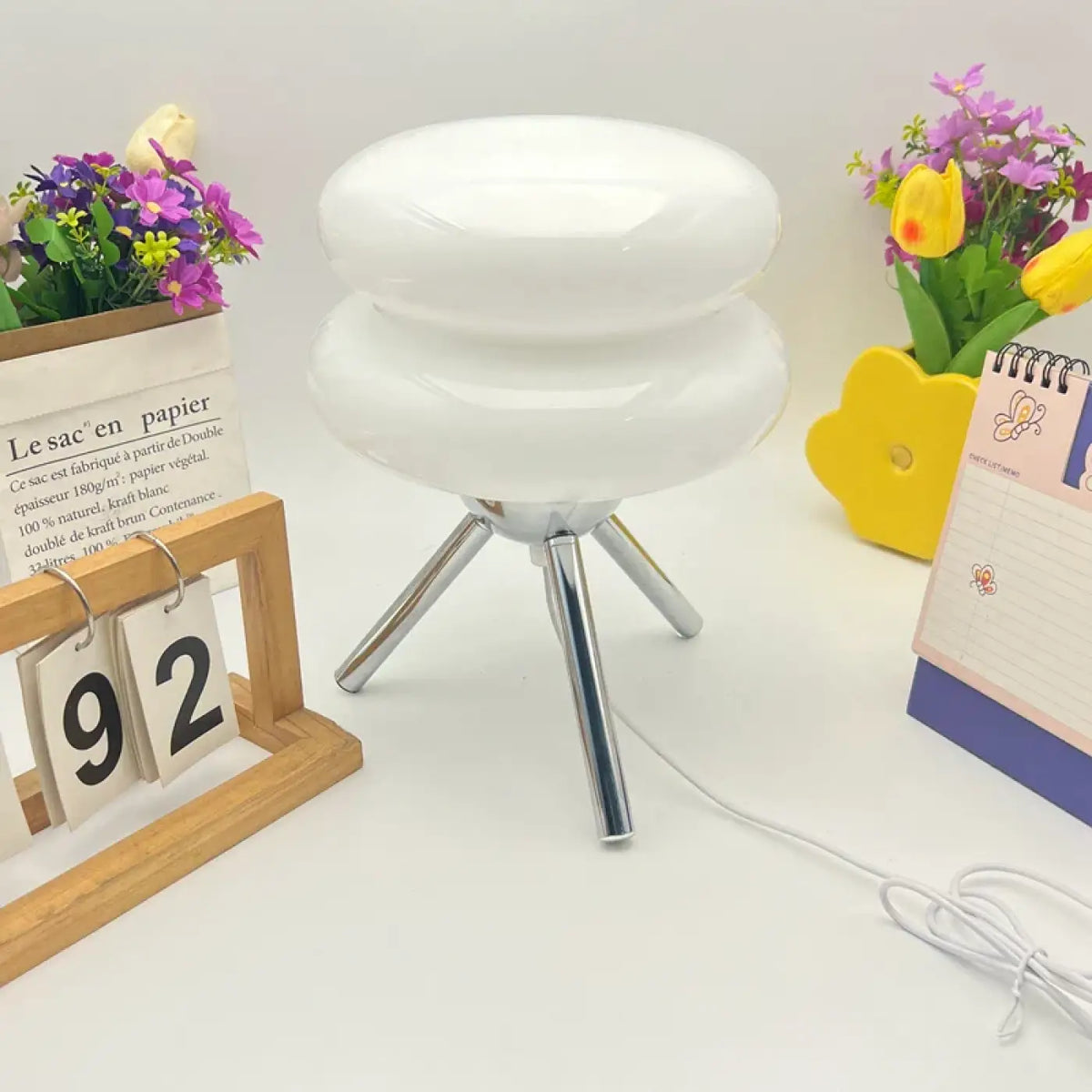 Lampe de chevet géométrique, quatre coloris, blanc