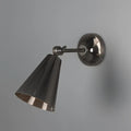 Lampe de chevet industrielle en métal, cône finition laiton, noir