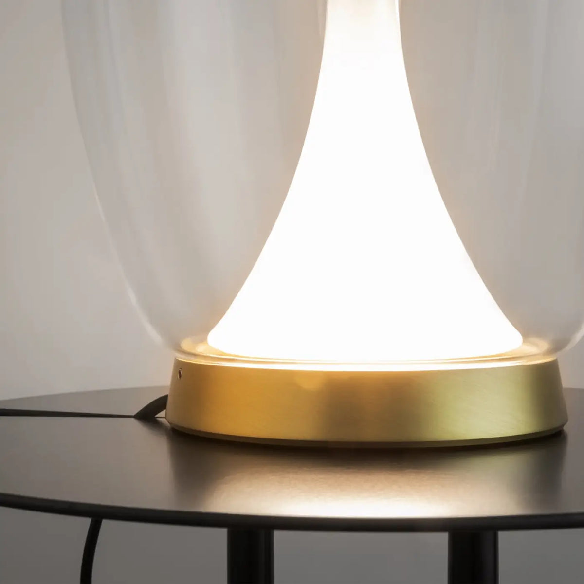 Lampe de chevet LED globe en verre fumé ou transparent