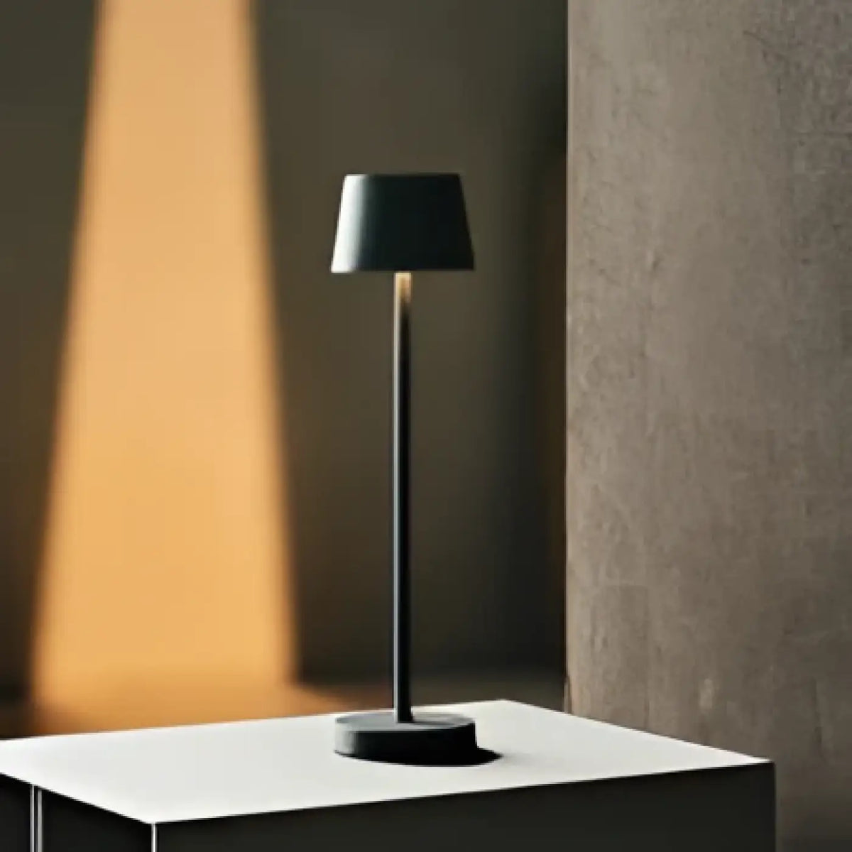 Lampe de chevet minimaliste, noire ou blanche, noir