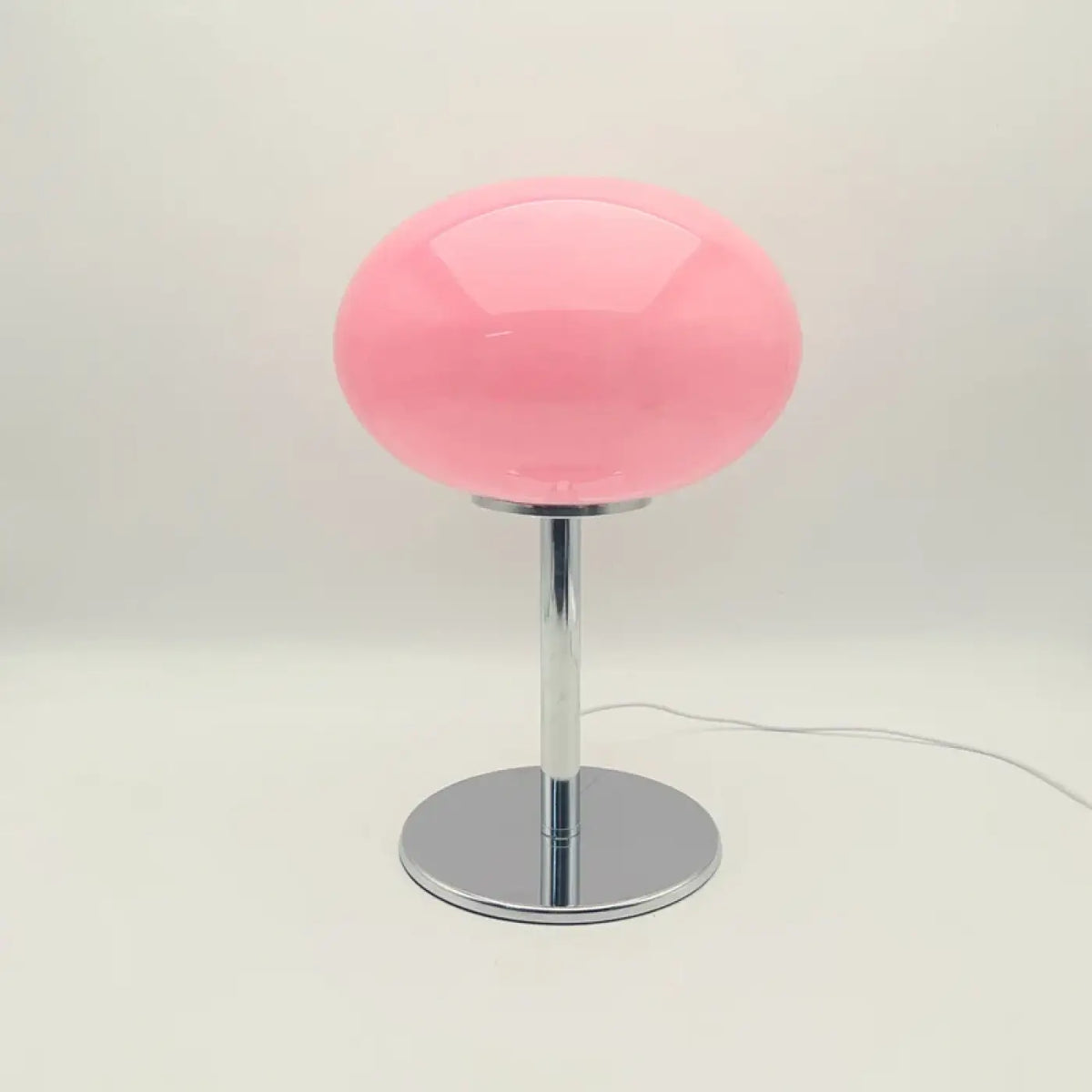 Lampe de table minimaliste esprit Bauhaus, quatre coloris, rose