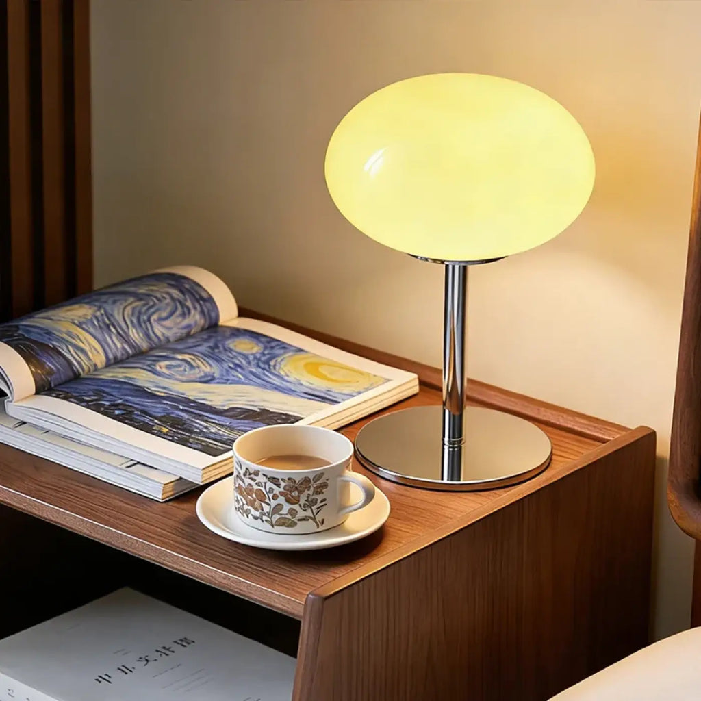Lampe de table minimaliste esprit Bauhaus, quatre coloris
