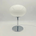 Lampe de table minimaliste esprit Bauhaus, quatre coloris, blanc