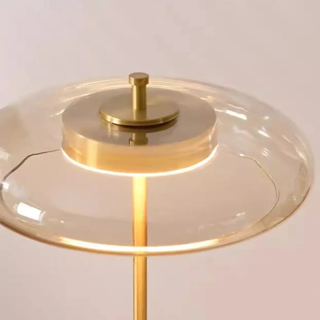 Lampe de chevet moderne aux lignes épurées