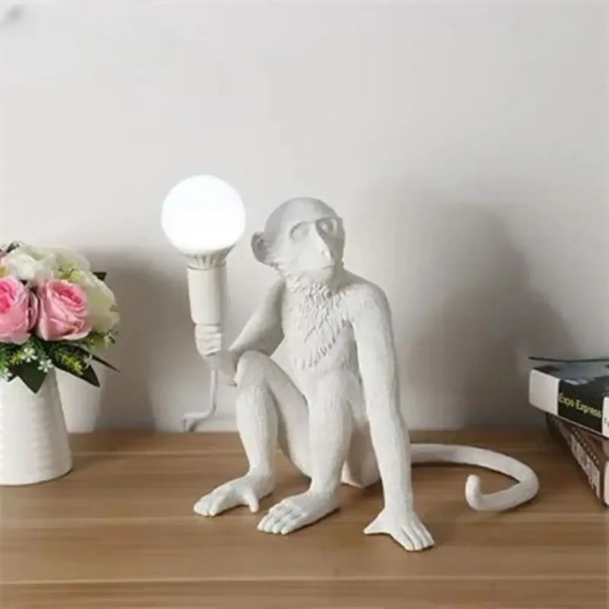 Lampe de chevet singe en résine, noir, doré ou blanc, blanc