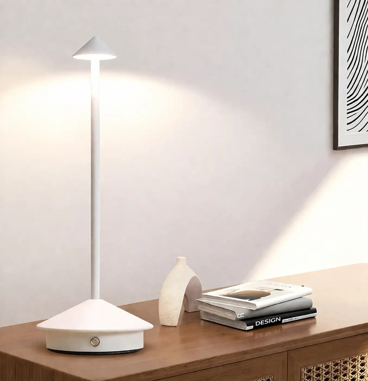 Lampe de chevet moderne et épurée, quatre coloris, blanc
