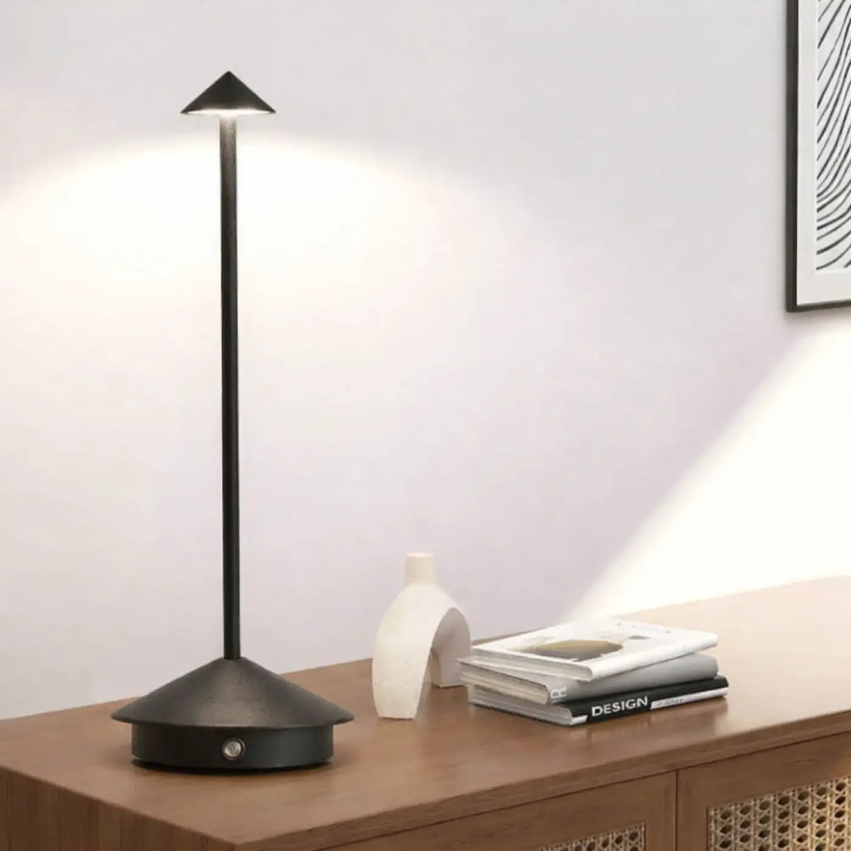 Lampe de chevet moderne et épurée, quatre coloris, noir