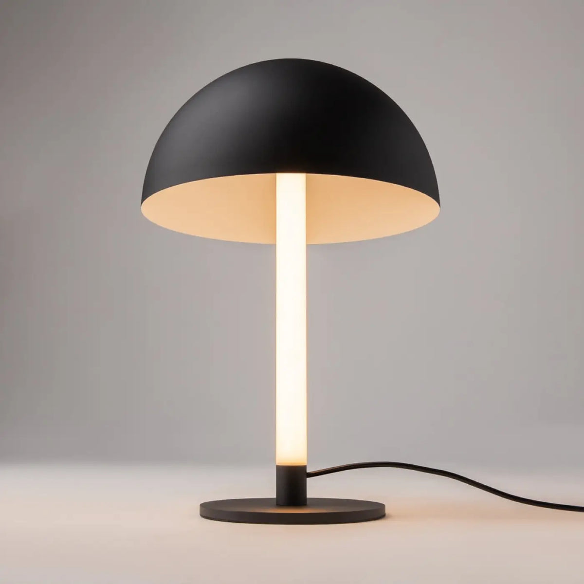 Lampe de chevet LED à tube lumineux courbé et disque noir, 45 cm