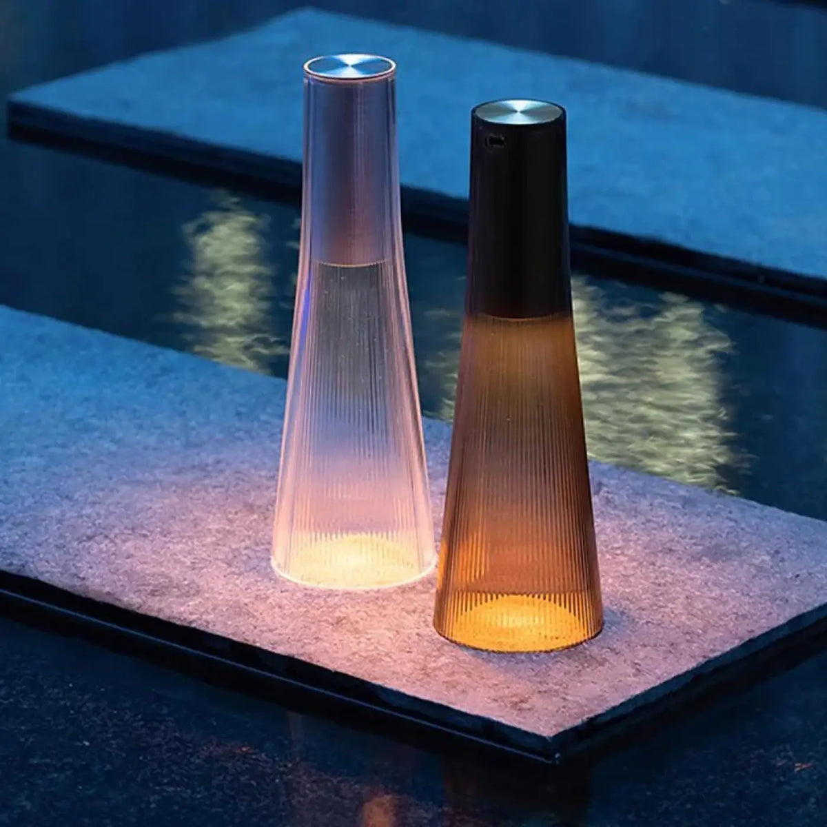 Lampe de chevet épurée, argenté ou noir
