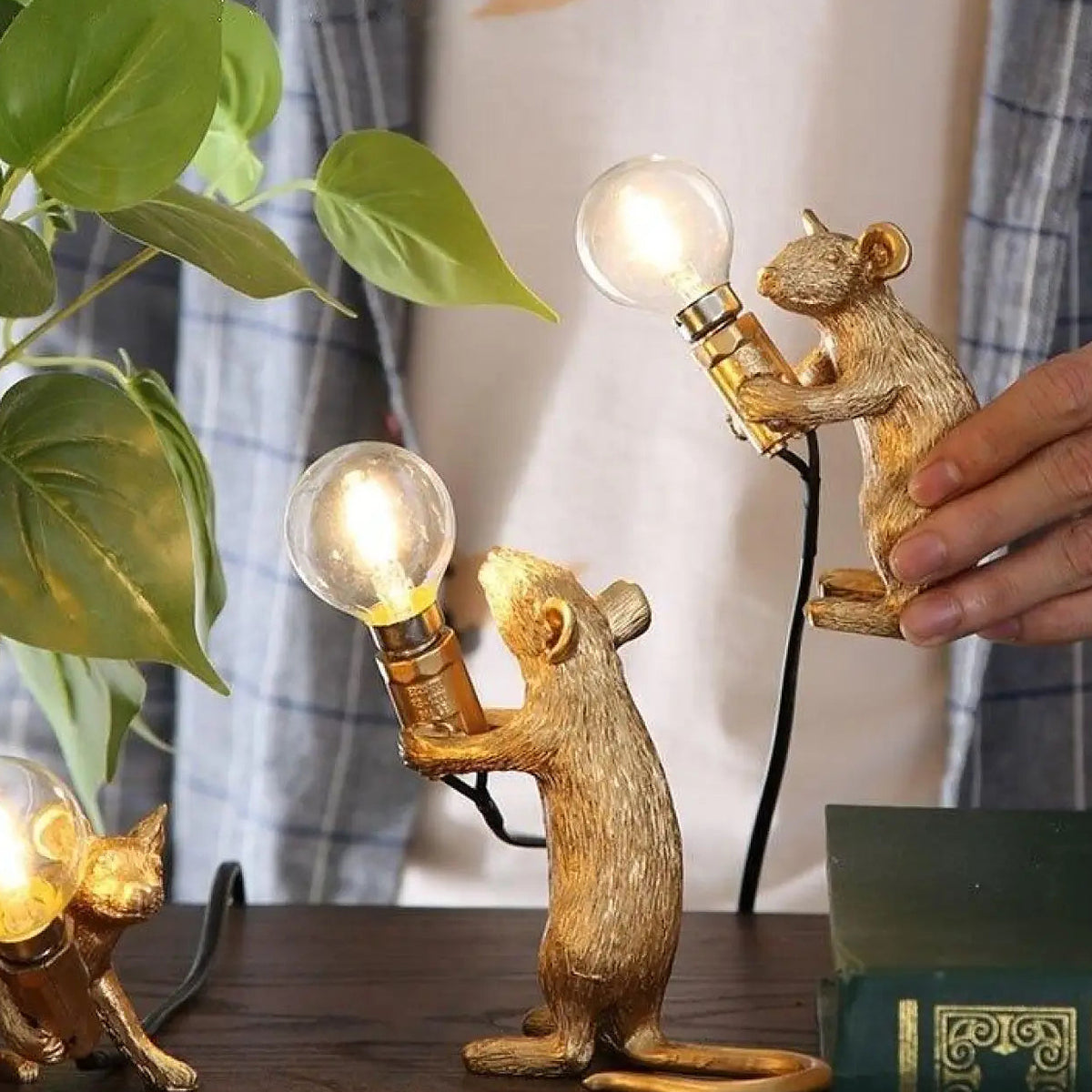 Lampe de chevet souris, trois modèles A, B, C