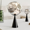 Lampe à poser à globe effet miroir aux reflets fumés