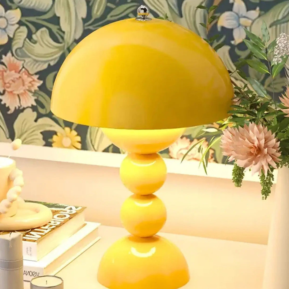 Lampe champignon en verre brillant, design aux courbes douces