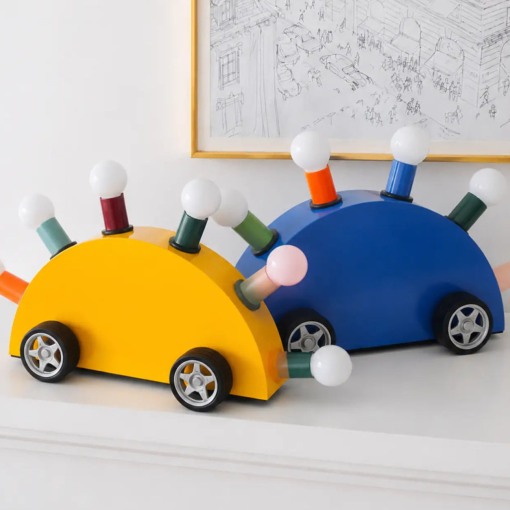 Lampe à poser en forme de voiture, ampoules colorées