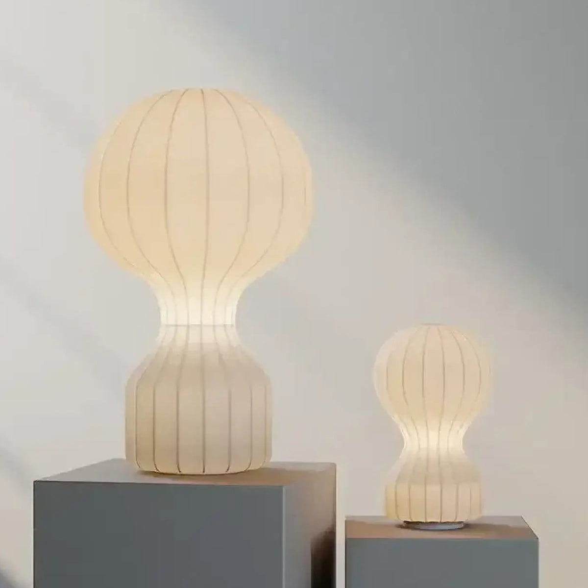 Lampe japandi à silhouette ondulée, tailles S, M ou L