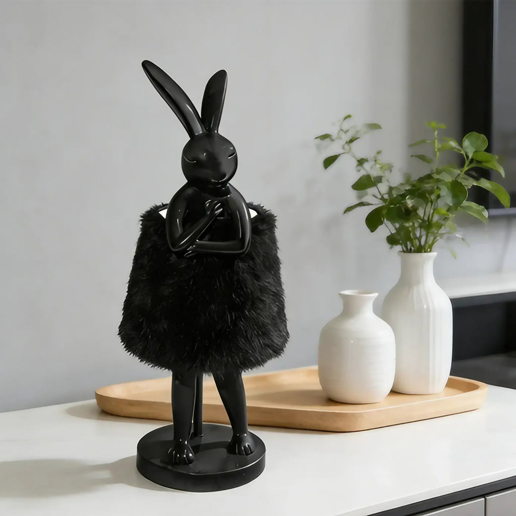 Lampe lapin en robe duveteuse, style contemporain