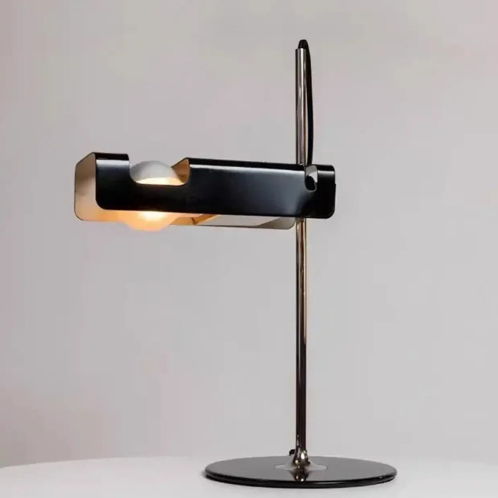 Lampe à poser moderne aux lignes graphiques, noire ou blanche