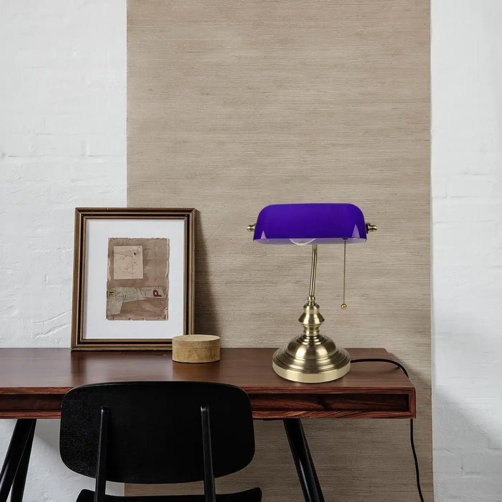 Lampe de table rétro, finition effet laiton et abat-jour coloré