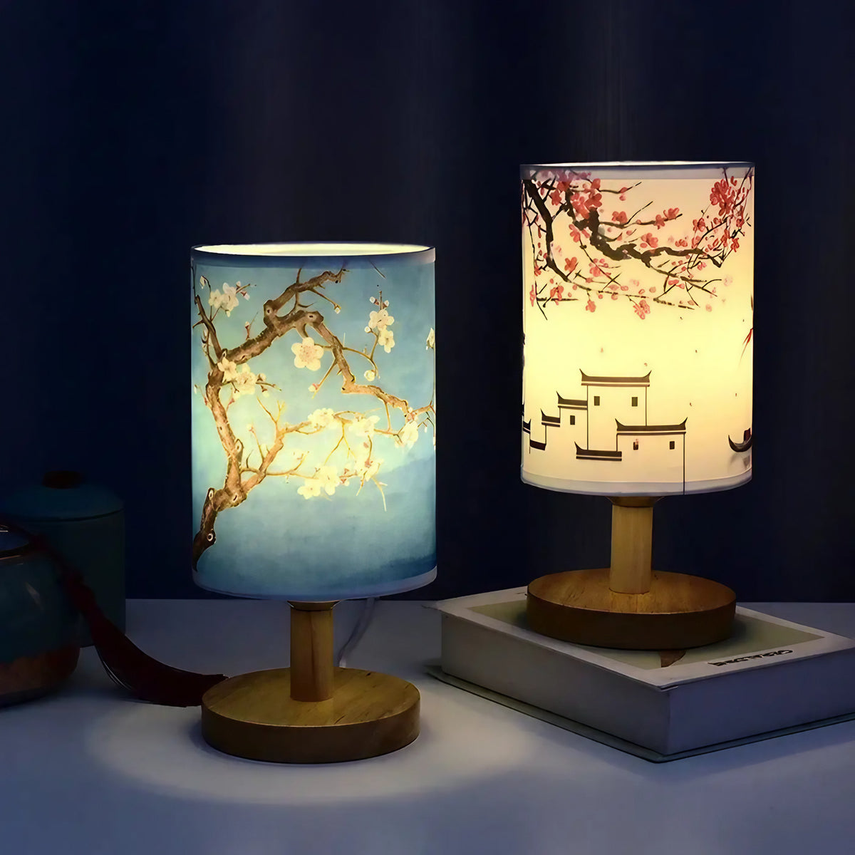 Lampe de table style asiatique à motifs fleuris, deux modèles