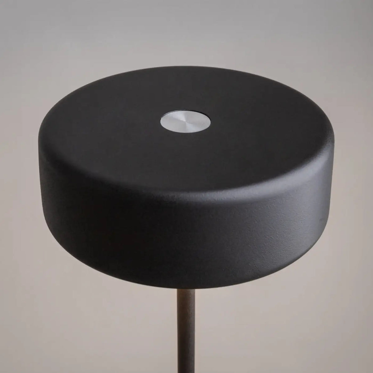 Lampe sans fil rechargeable en aluminium, LED de 2200 à 4000 K