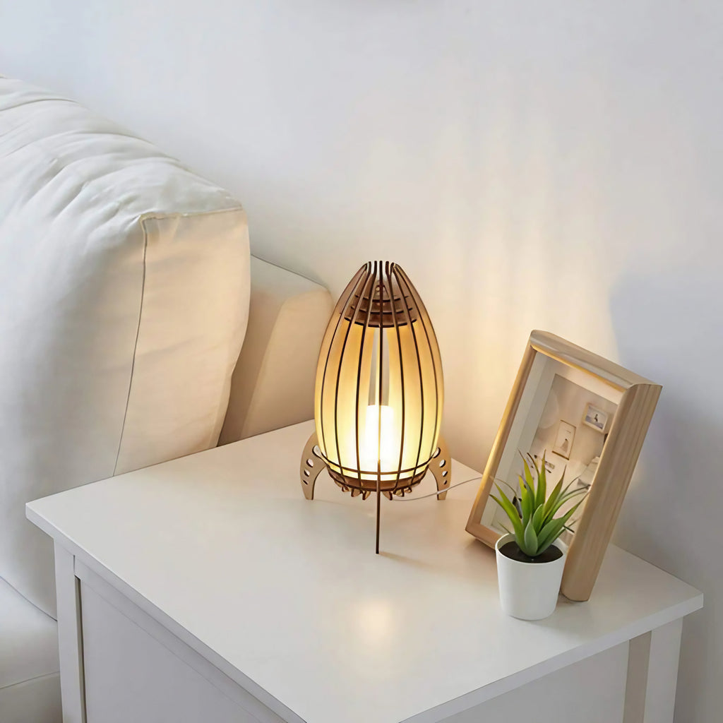 Lampe de chevet fusée, style rétro-futuriste