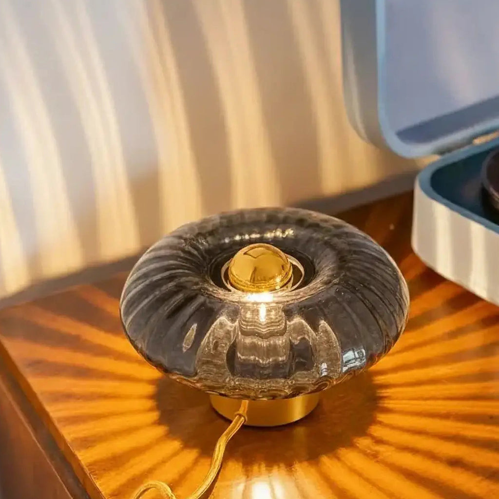 Lampe de chevet disque en verre soufflé, collerette dorée, 10 teintes