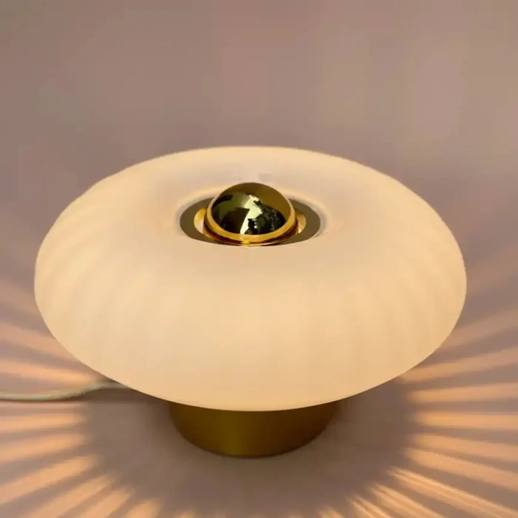 Lampe de chevet disque en verre soufflé, collerette dorée, 10 teintes