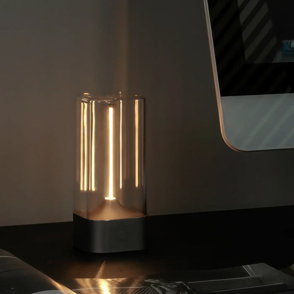 Lampe de table compacte aux lignes arrondies, style moderne