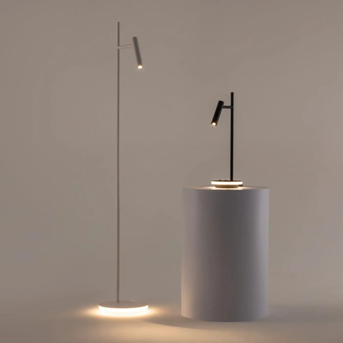 Lampe liseuse LED orientable à base rétroéclairée, 45,5 cm