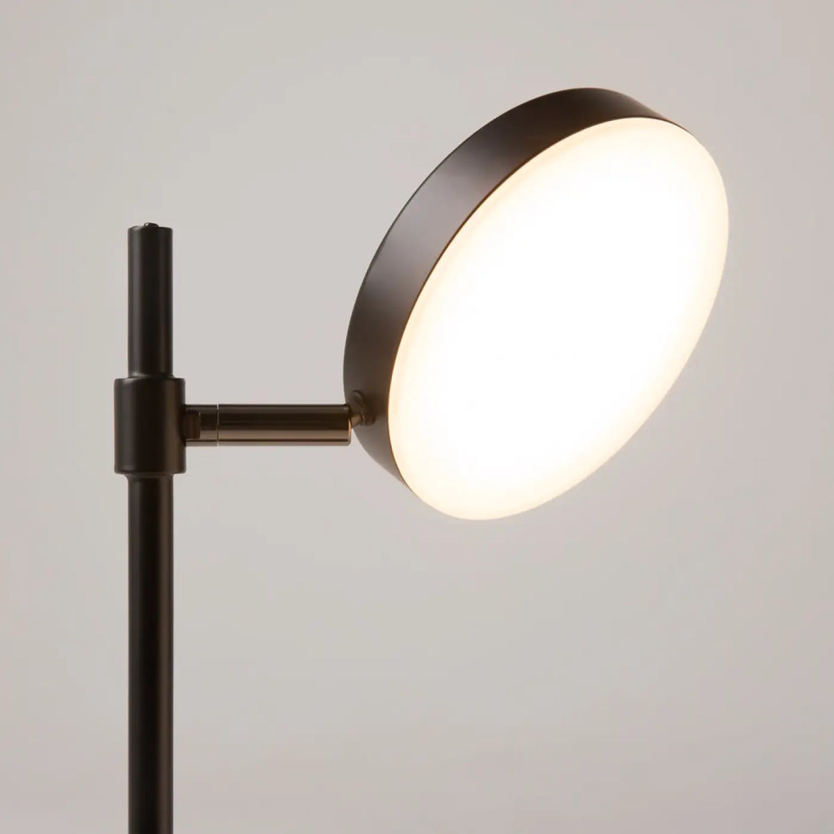 Lampe à poser LED à tête ronde orientable, métal noir mat