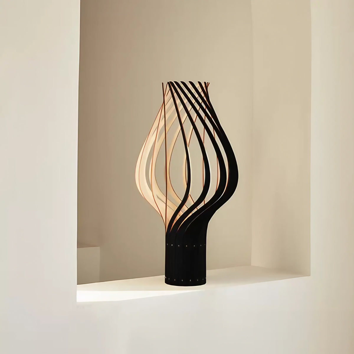 Lampe à poser haute et élancée en bois de bouleau, 52 cm, noir