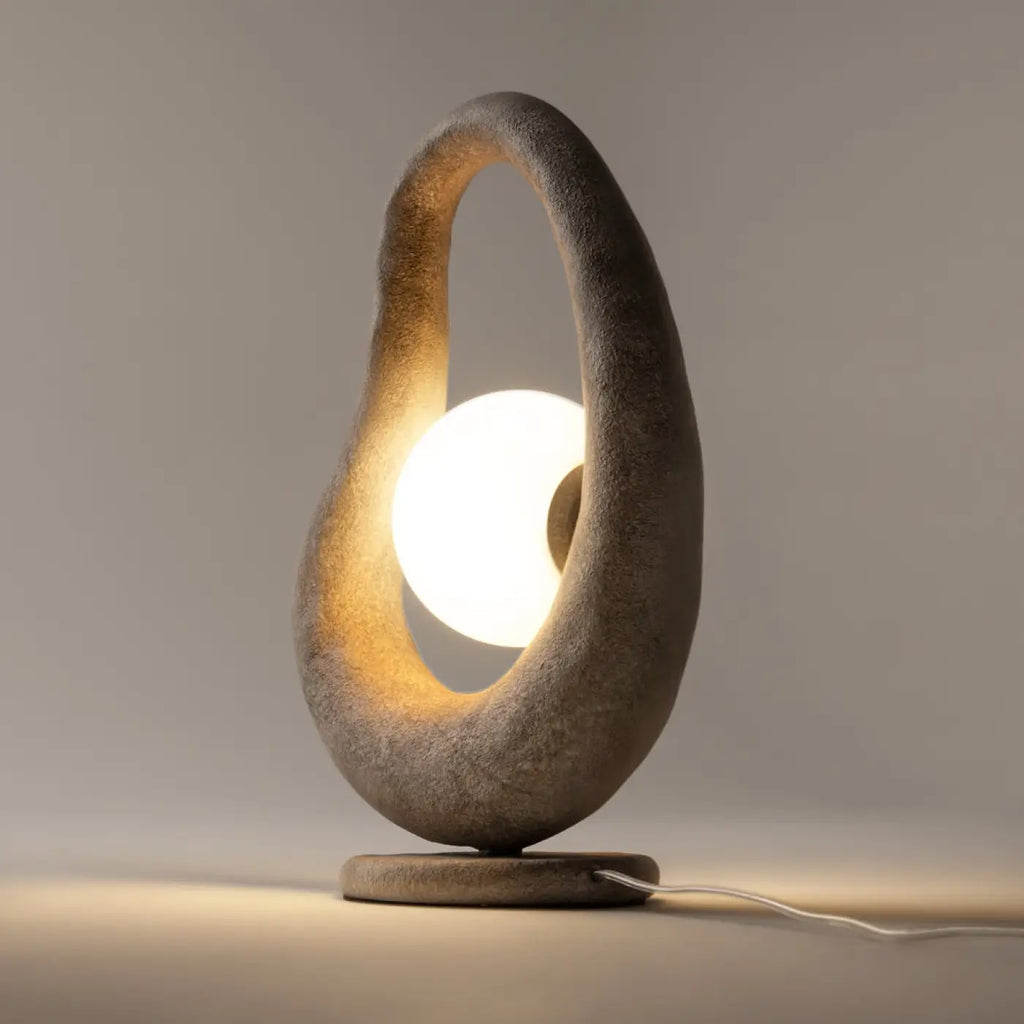 Lampe à poser organique en polyrésine et verre, gris ou blanc