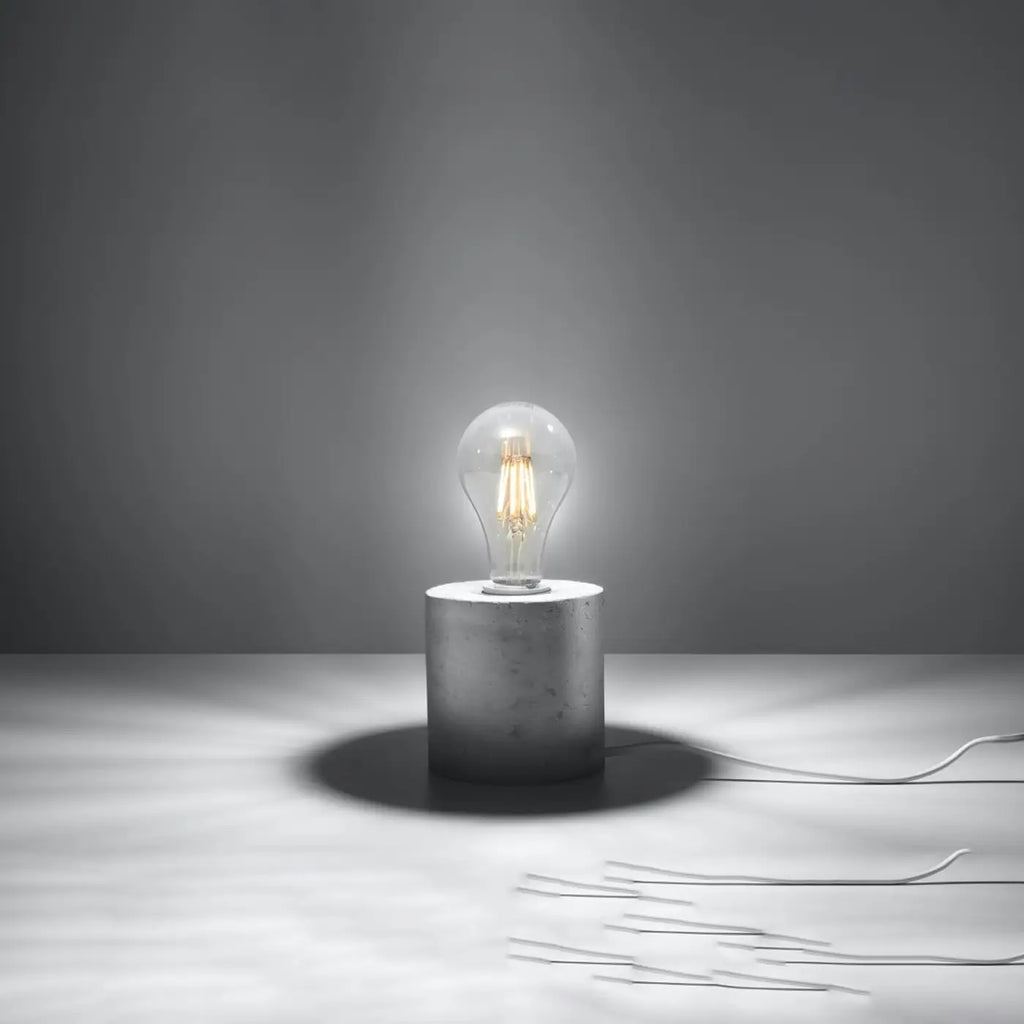 Lampe à poser socle cylindre en bois ou béton, ampoule nue