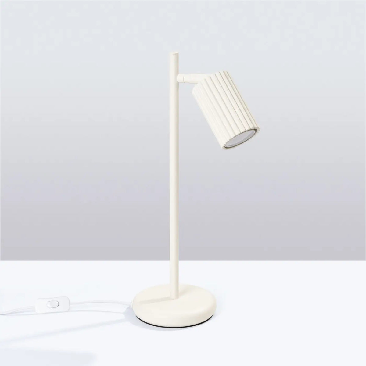 Lampe à poser à spot orientable en aluminium nervuré, 43 cm, beige