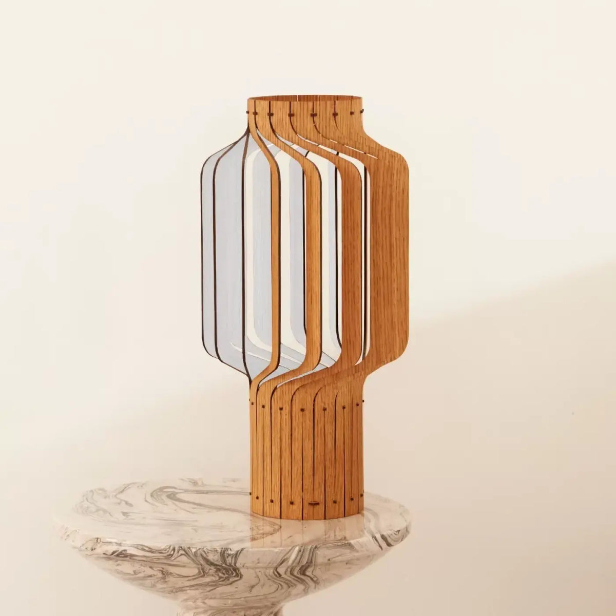 Lampe lanterne en bois plaqué chêne, trois hauteurs S, M, L, blanc
