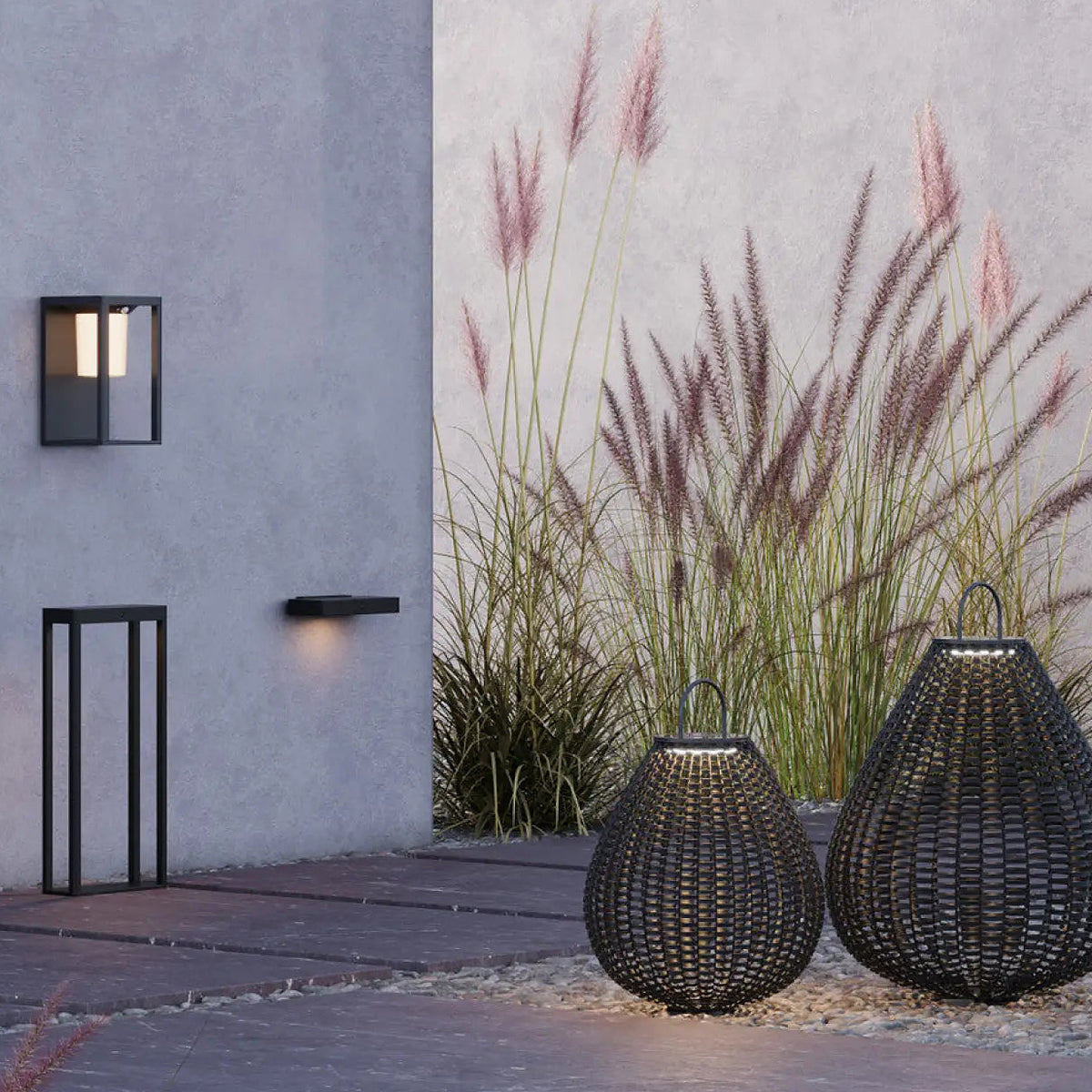 Lanterne solaire extérieure LED en acier noir, petit ou grand