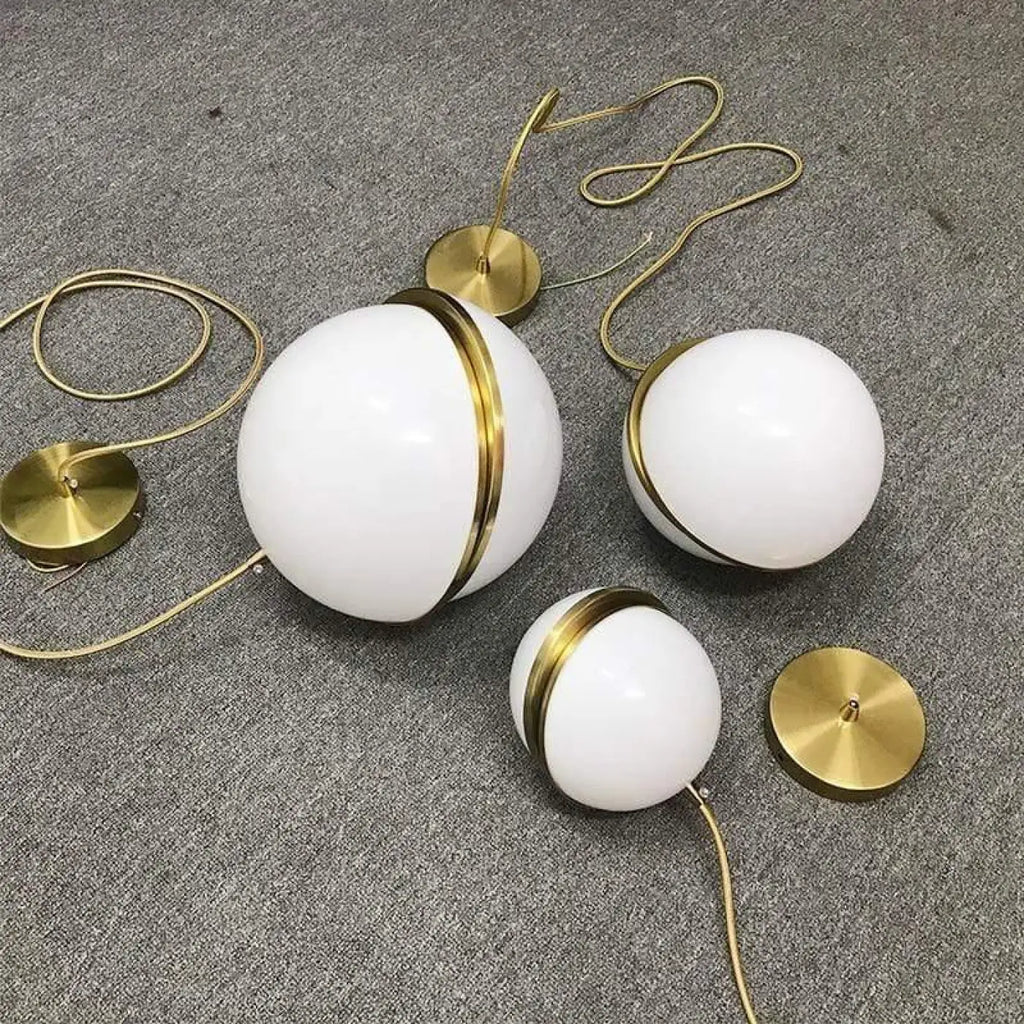 Lampe suspendue boule, taille S ou M