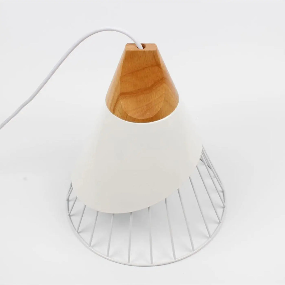 Lampe suspendue simple et épurée, noire ou blanche