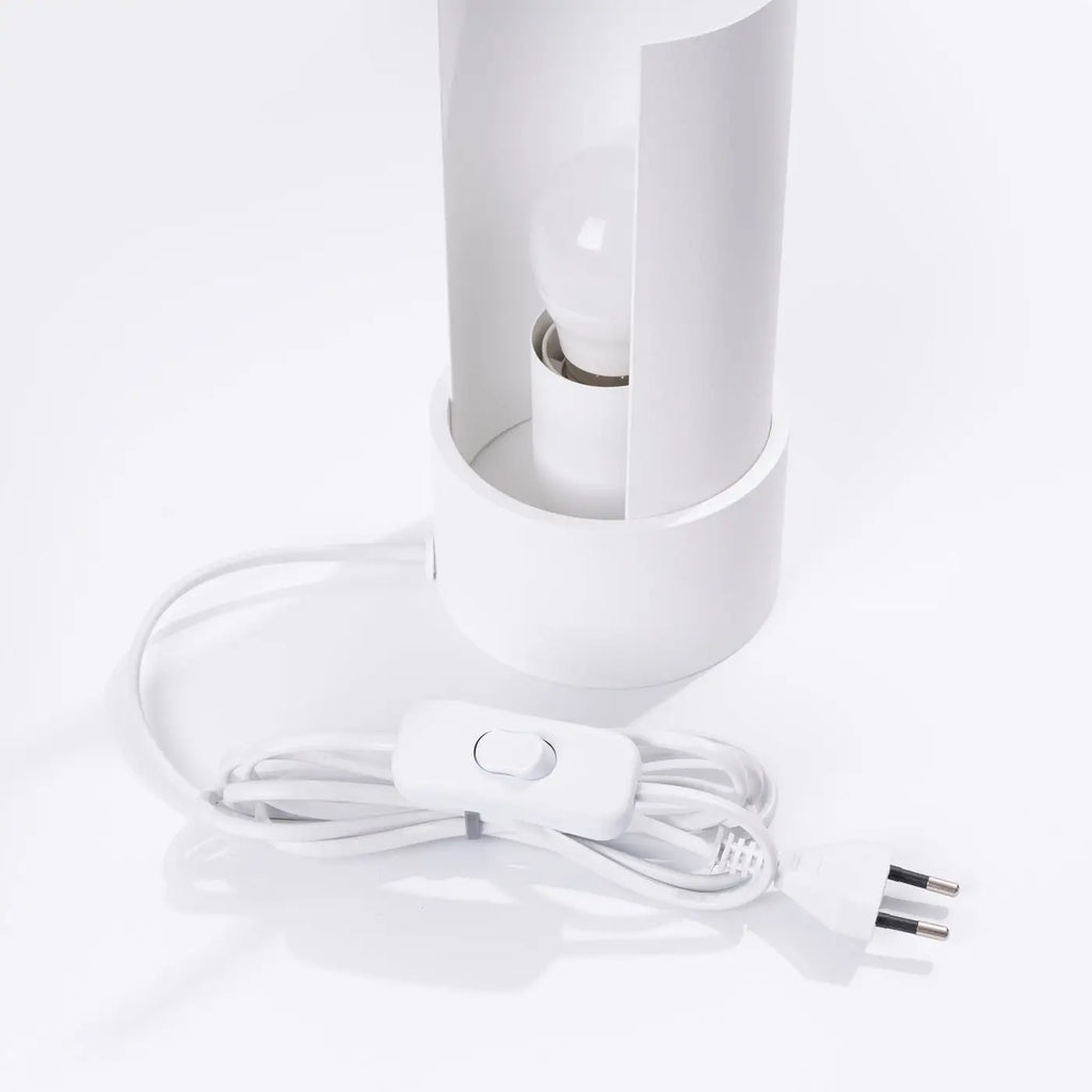 Lampe à poser cylindre ajouré en acier blanc, 21 cm